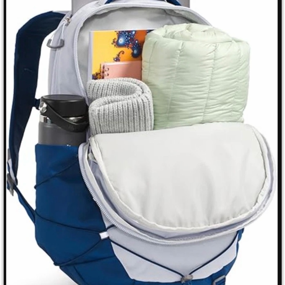 The North Face Women's BOREALIS Blue and White Backpack NEW!! - Picture 4 of 14